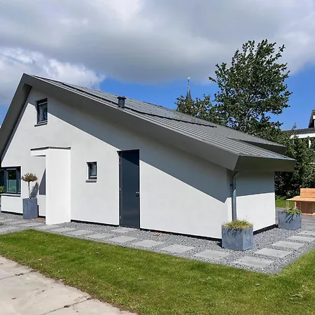 Eco-friendly With Terrace And Garden, Cleaning Included Dirkshorn