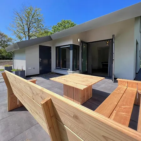 Eco-friendly With Terrace And Garden, Cleaning Included 別荘 *