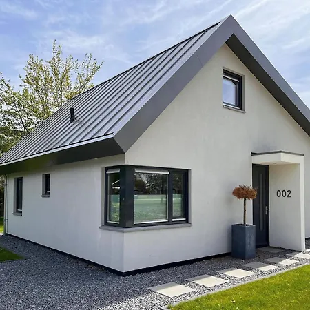 Eco-friendly With Terrace And Garden, Cleaning Included 別荘 Dirkshorn